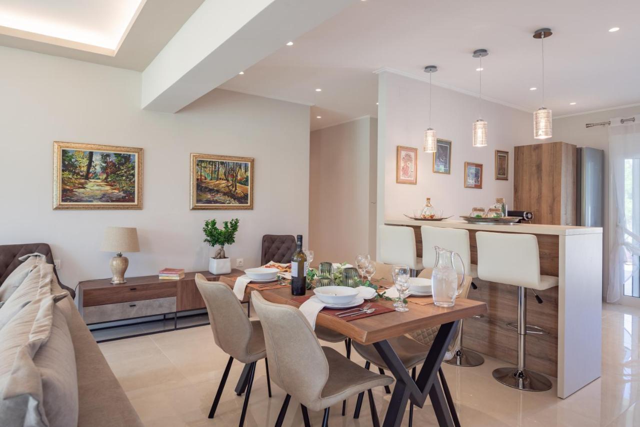 Вілла Katikia House Kompitsion Екстер'єр фото